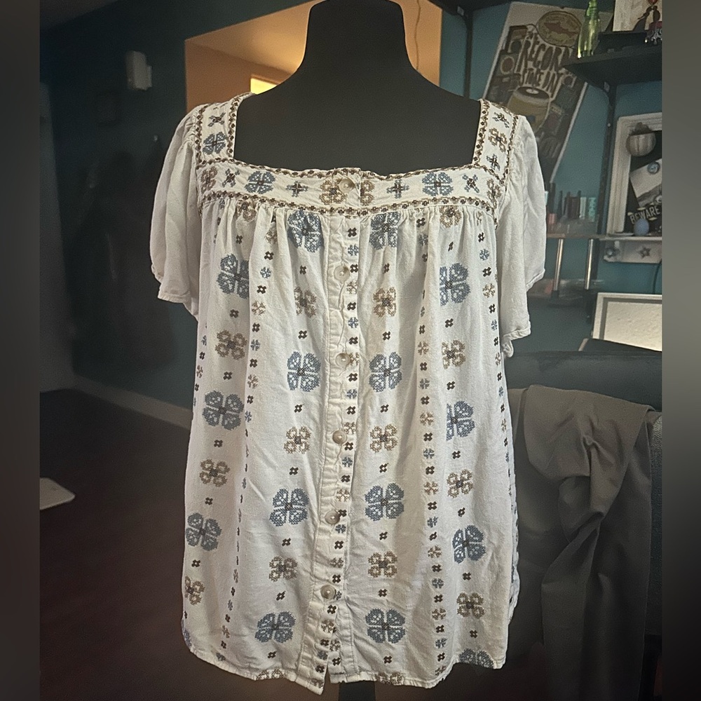Embroidered Square Neck Flutter Short Sleeve Top